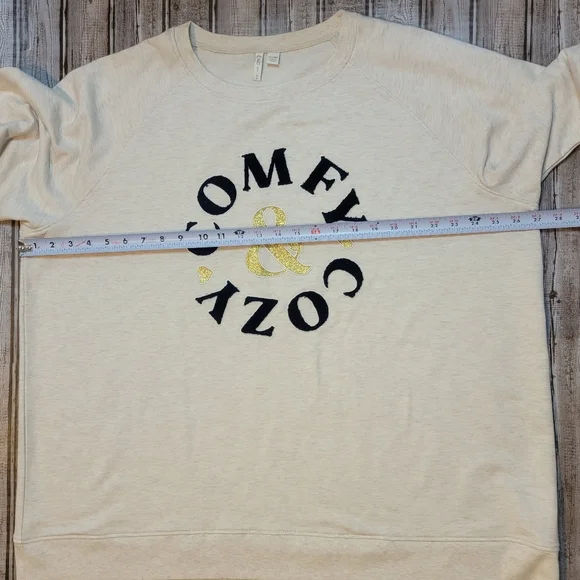 Cato Comfy & Cozy Beige Sweatshirt Size 22/24W - Picture 6 of 6